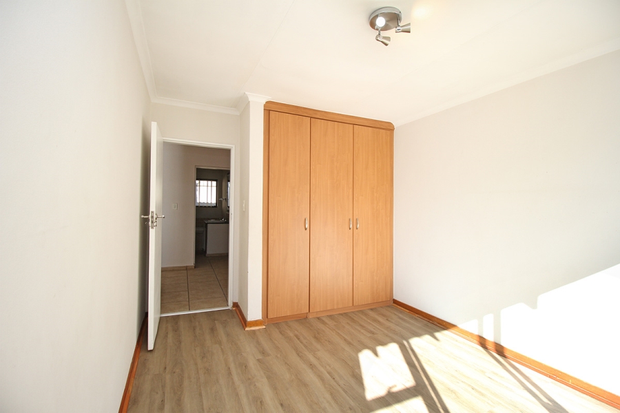 To Let 4 Bedroom Property for Rent in Fourways Gardens Gauteng
