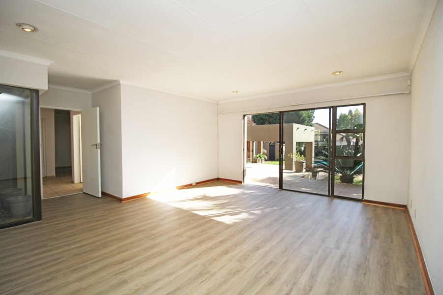 To Let 4 Bedroom Property for Rent in Fourways Gardens Gauteng