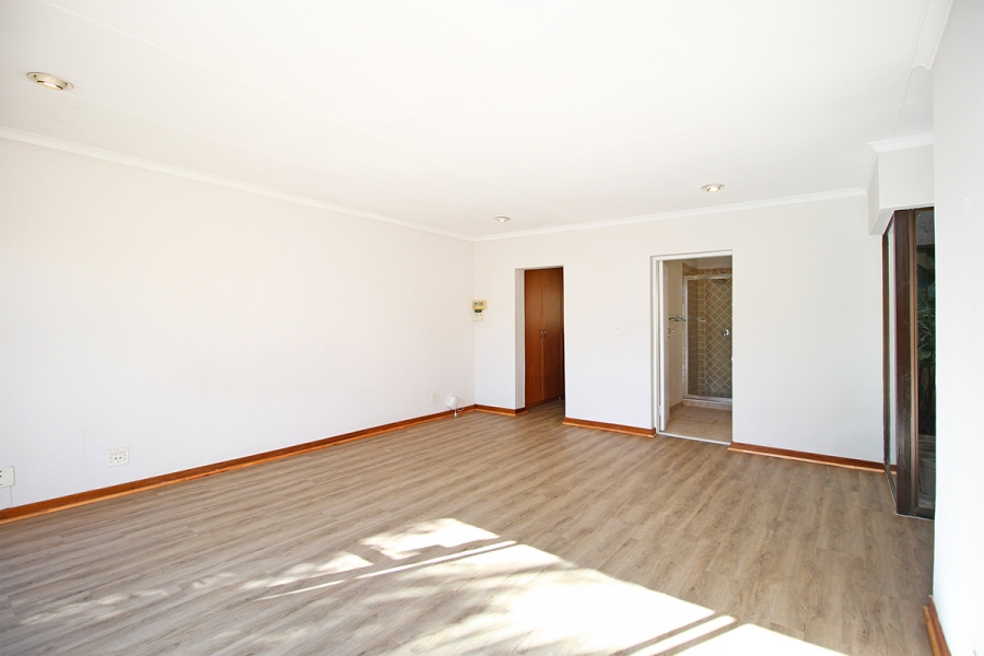 To Let 4 Bedroom Property for Rent in Fourways Gardens Gauteng