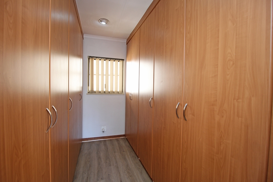To Let 4 Bedroom Property for Rent in Fourways Gardens Gauteng