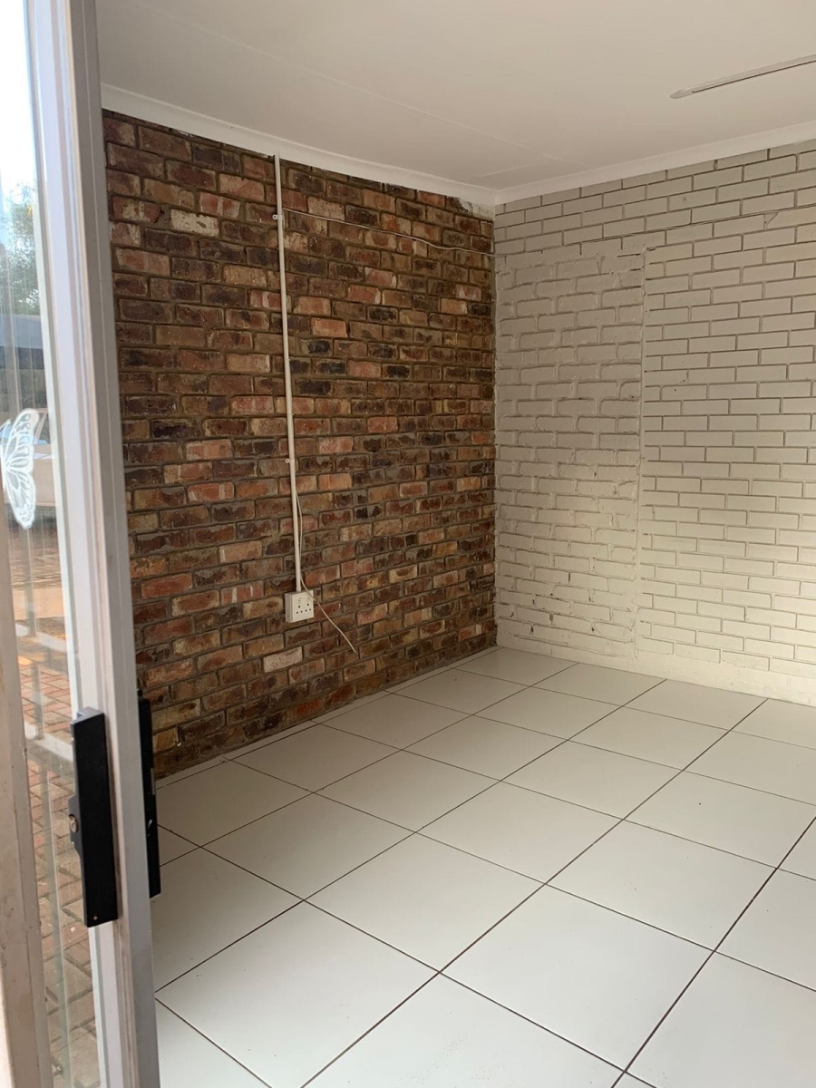 9 Bedroom Property for Sale in Vanderbijlpark SW 5 Gauteng