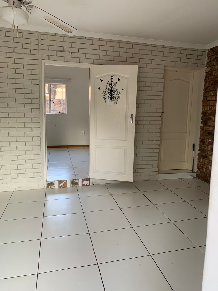 9 Bedroom Property for Sale in Vanderbijlpark SW 5 Gauteng