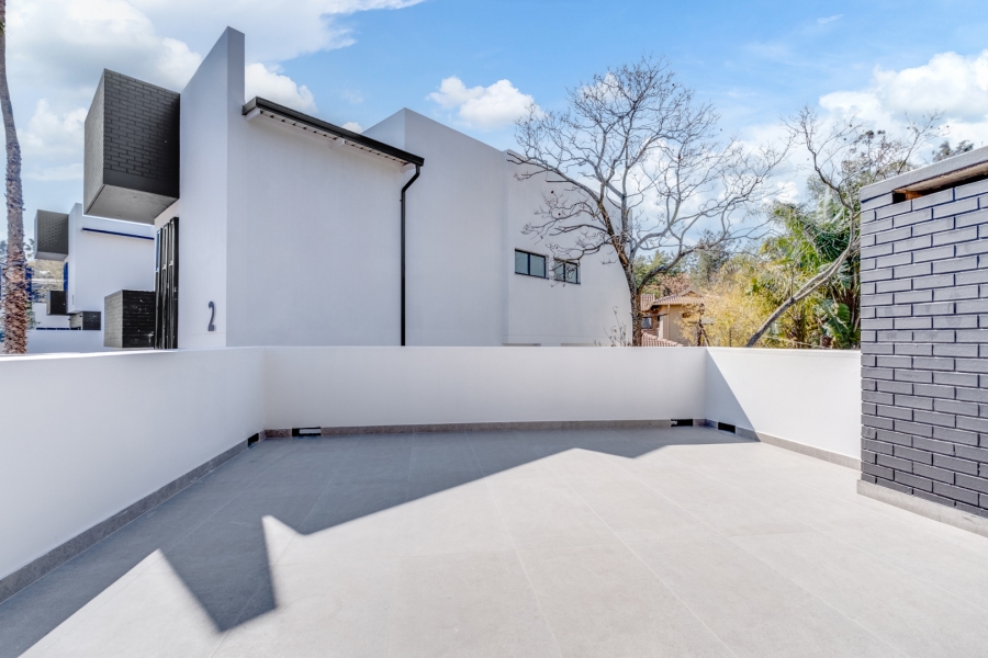 4 Bedroom Property for Sale in Bryanston Gauteng