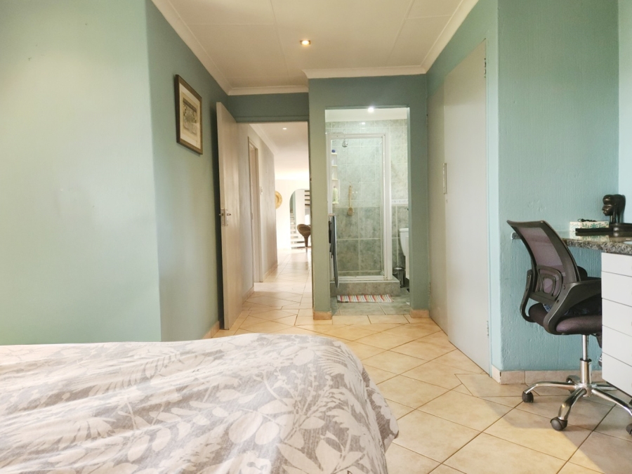 3 Bedroom Property for Sale in Bloubosrand Gauteng