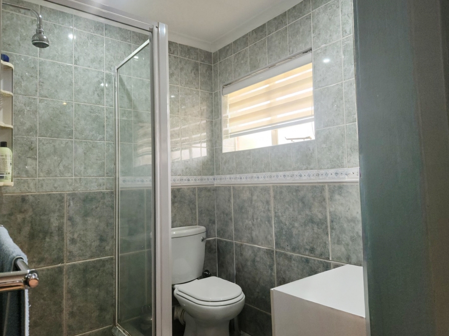3 Bedroom Property for Sale in Bloubosrand Gauteng