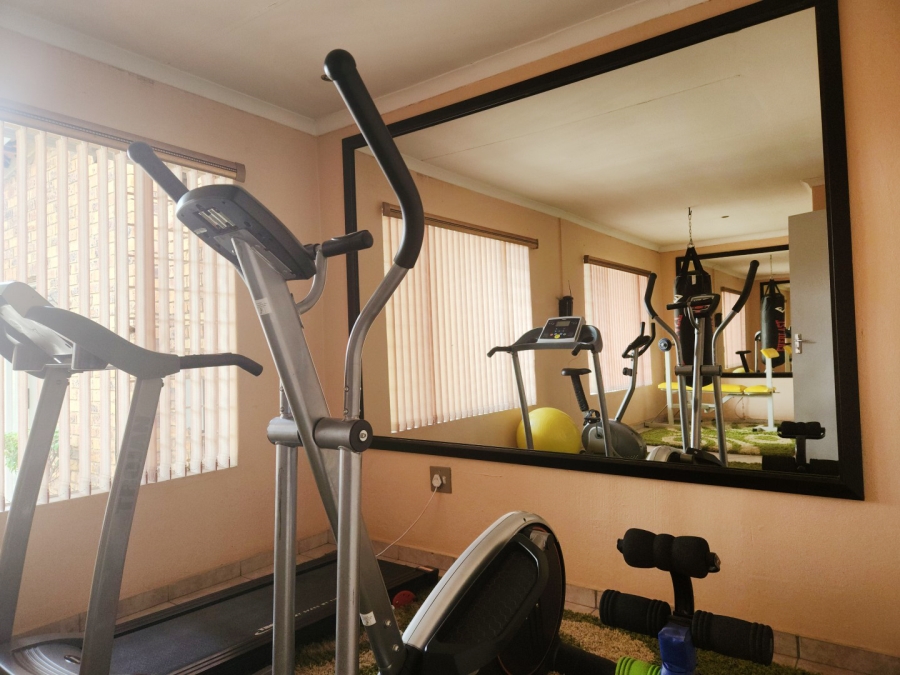 3 Bedroom Property for Sale in Bloubosrand Gauteng