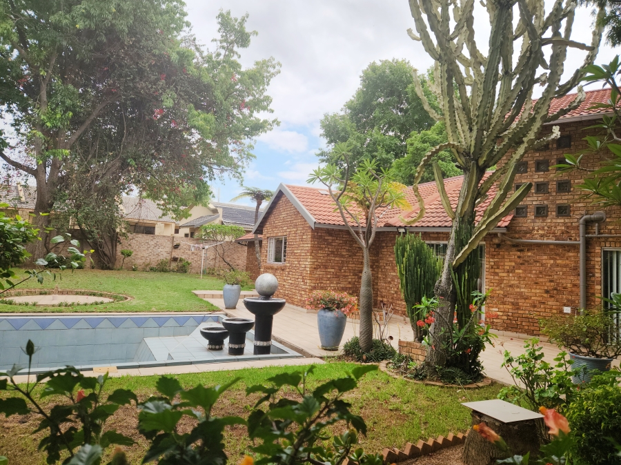 3 Bedroom Property for Sale in Bloubosrand Gauteng
