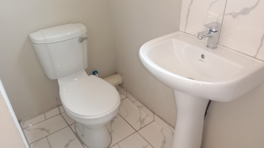 2 Bedroom Property for Sale in Buhle Park Gauteng