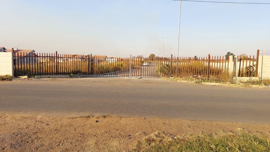 2 Bedroom Property for Sale in Buhle Park Gauteng