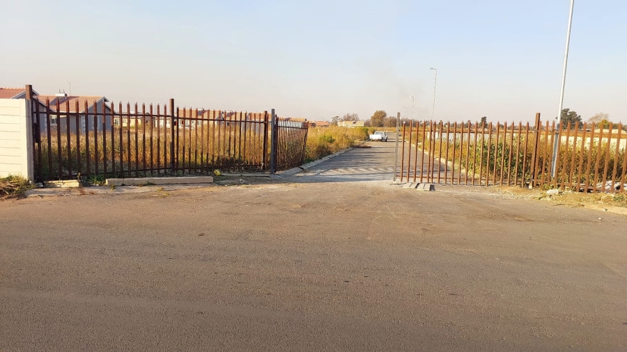2 Bedroom Property for Sale in Buhle Park Gauteng