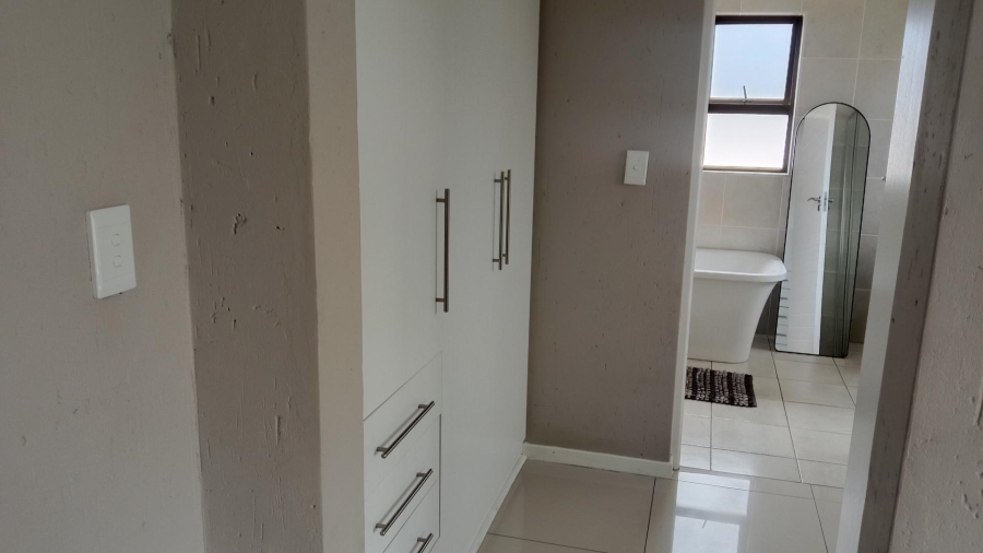 3 Bedroom Property for Sale in Helderwyk Gauteng