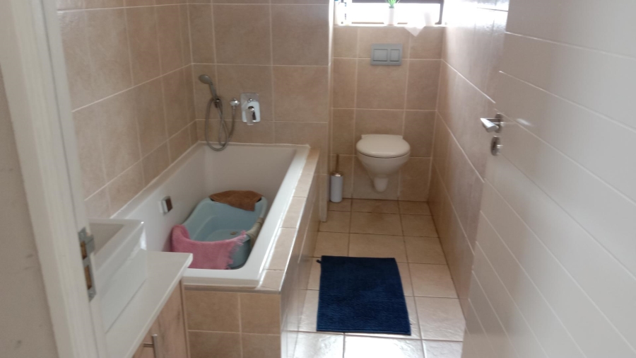3 Bedroom Property for Sale in Helderwyk Gauteng