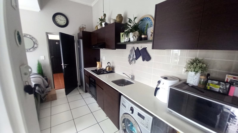To Let 1 Bedroom Property for Rent in The Isle Gauteng