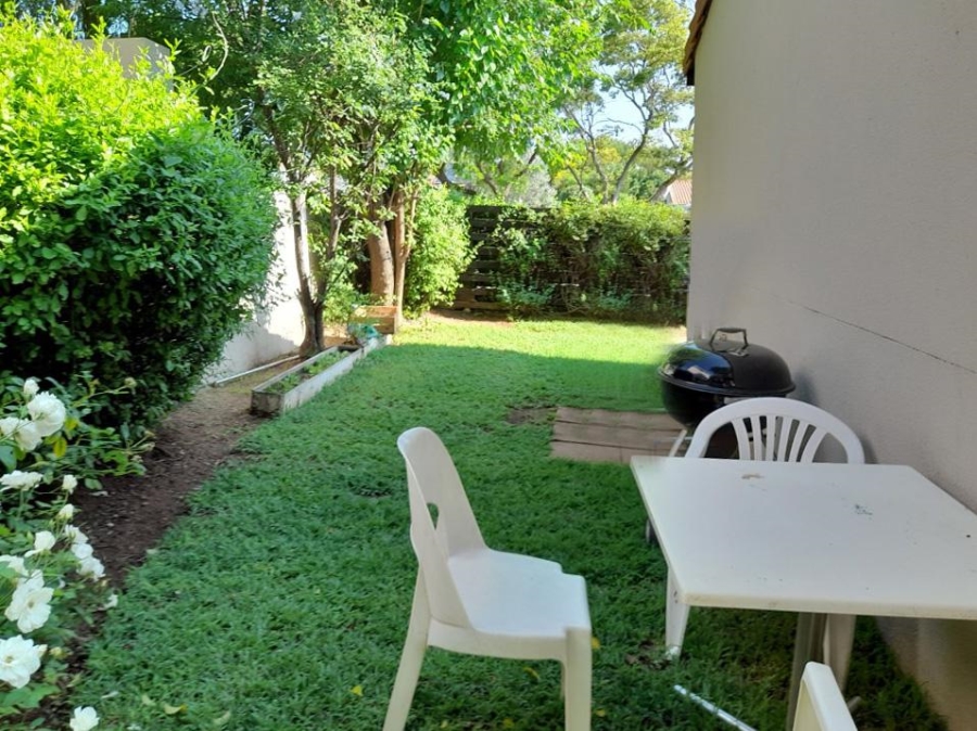 To Let 2 Bedroom Property for Rent in Douglasdale Gauteng