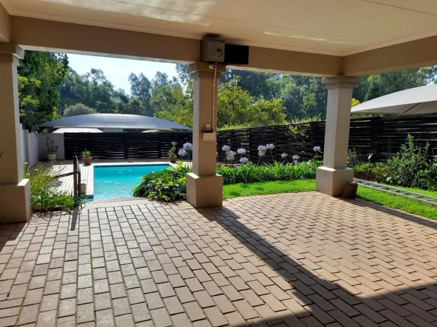To Let 2 Bedroom Property for Rent in Douglasdale Gauteng