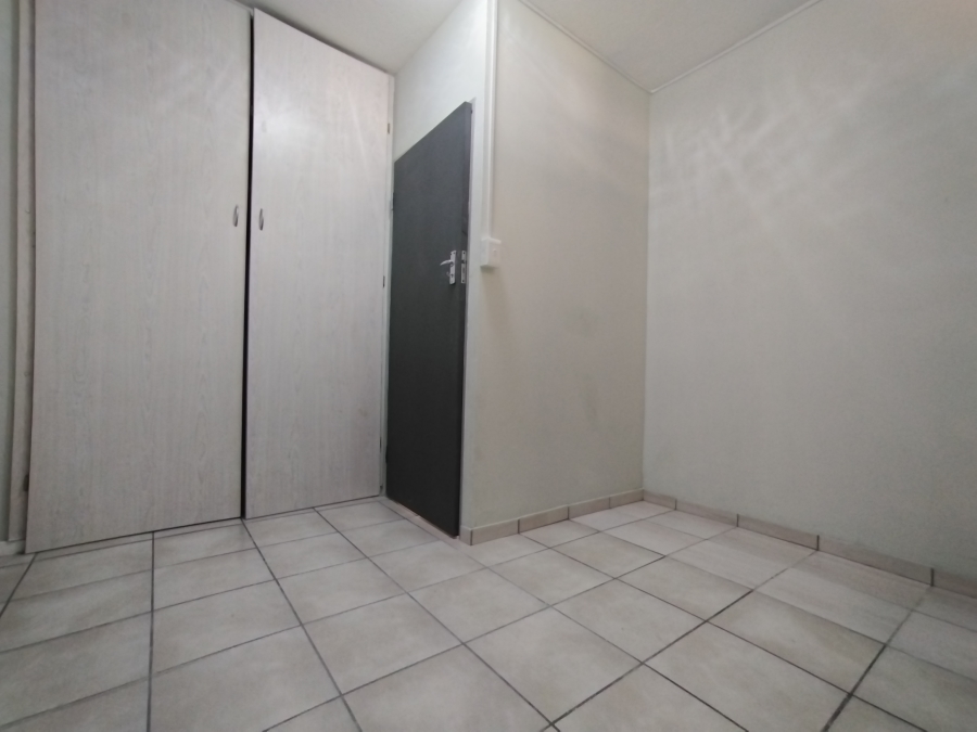 2 Bedroom Property for Sale in Sunnyside Gauteng