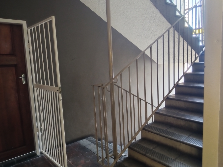 2 Bedroom Property for Sale in Sunnyside Gauteng