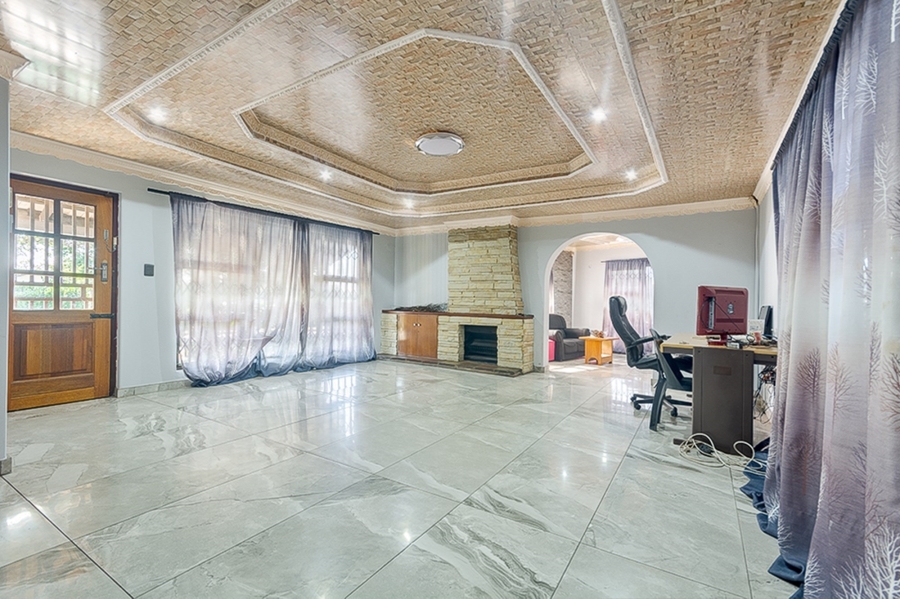 3 Bedroom Property for Sale in Birchleigh Gauteng