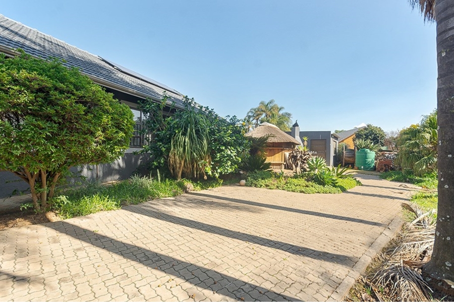 3 Bedroom Property for Sale in Birchleigh Gauteng