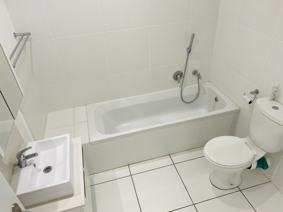 1 Bedroom Property for Sale in Barbeque Downs Gauteng