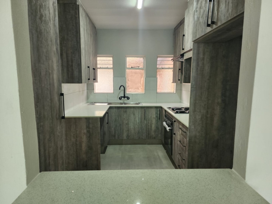 2 Bedroom Property for Sale in Sinoville Gauteng
