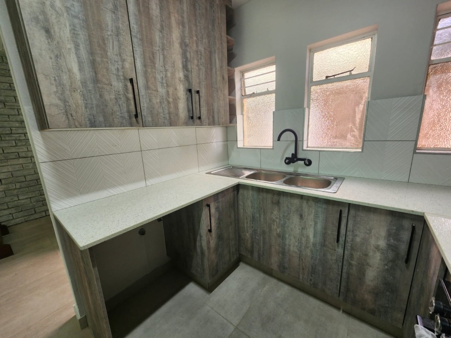 2 Bedroom Property for Sale in Sinoville Gauteng