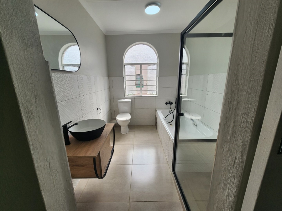 2 Bedroom Property for Sale in Sinoville Gauteng