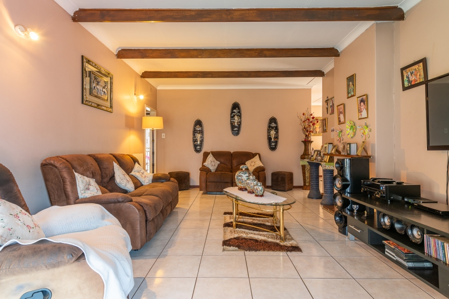 3 Bedroom Property for Sale in Roseacre Gauteng