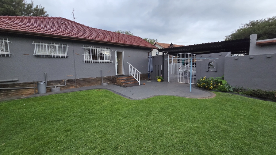 To Let 2 Bedroom Property for Rent in Eden Glen Gauteng