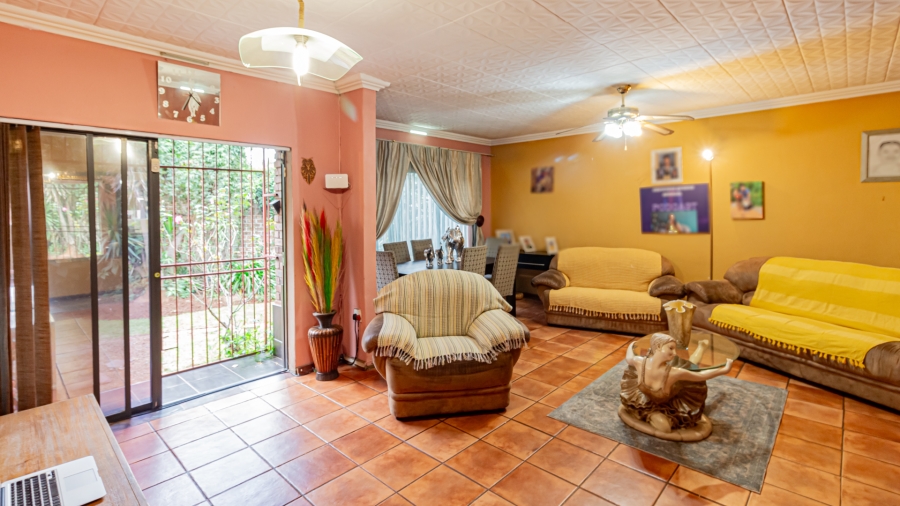 2 Bedroom Property for Sale in Lambton Gauteng