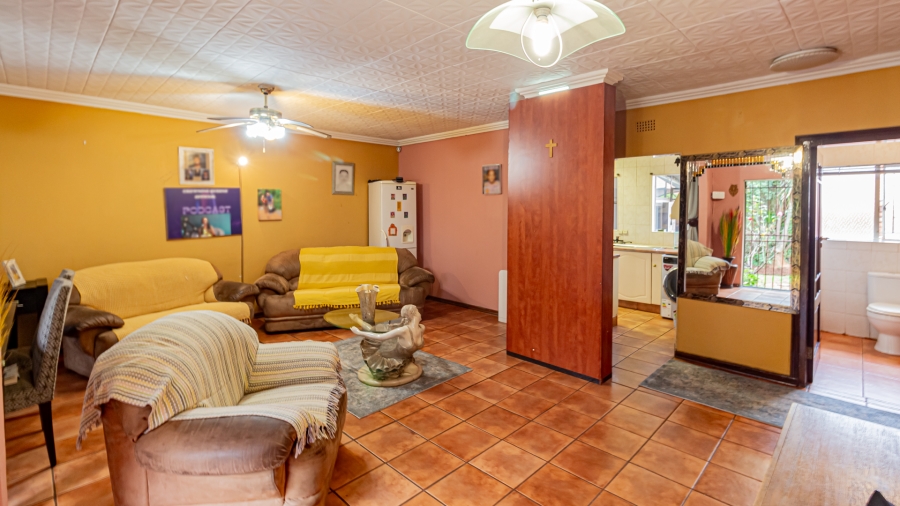 2 Bedroom Property for Sale in Lambton Gauteng