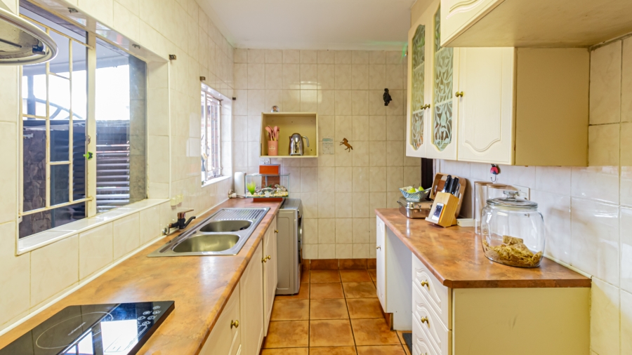 2 Bedroom Property for Sale in Lambton Gauteng