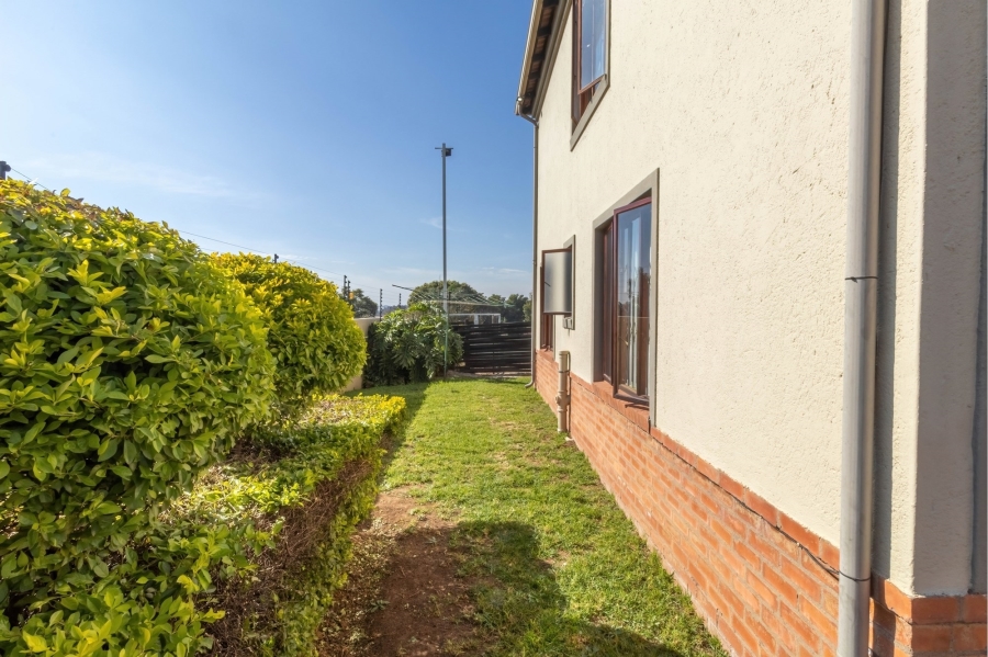 4 Bedroom Property for Sale in Noordwyk Gauteng