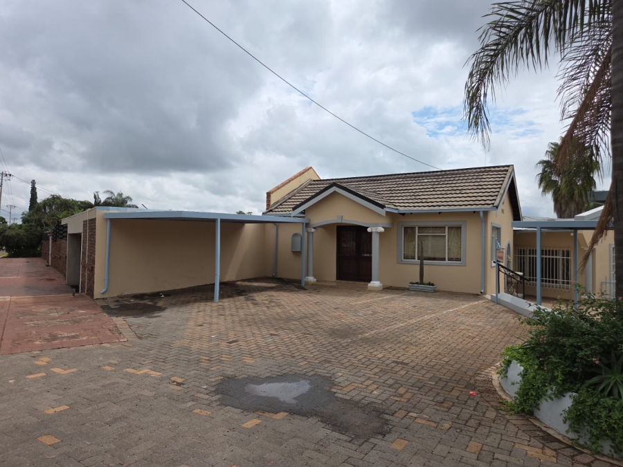 Commercial Property for Sale in Sinoville Gauteng