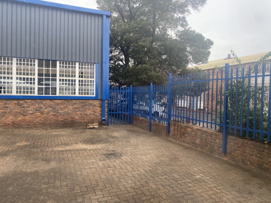 To Let commercial Property for Rent in Clayville Gauteng