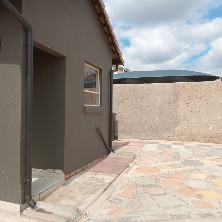 2 Bedroom Property for Sale in Kya Sands Gauteng