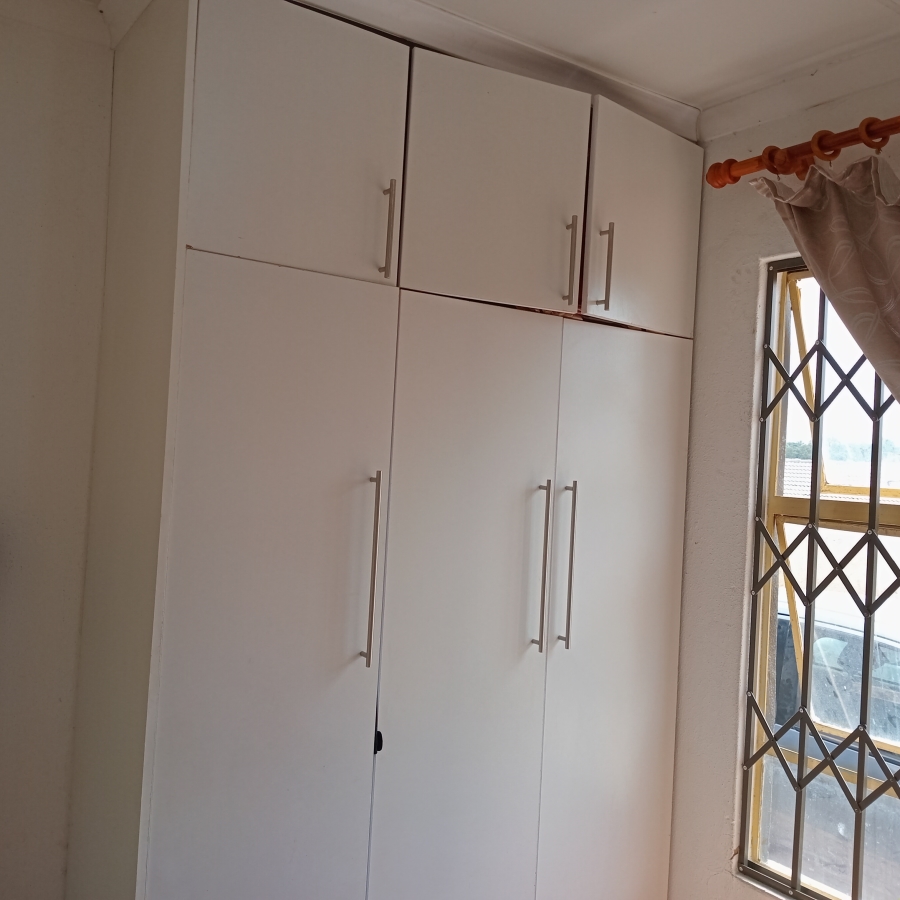 2 Bedroom Property for Sale in Kya Sands Gauteng