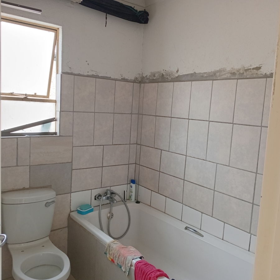 2 Bedroom Property for Sale in Kya Sands Gauteng