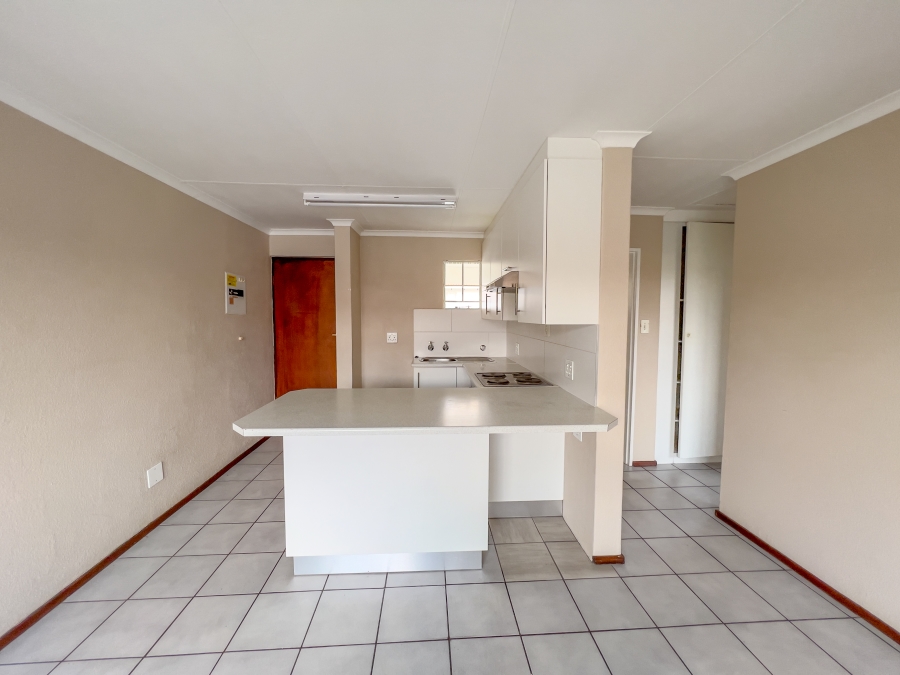 To Let 2 Bedroom Property for Rent in Groenkloof Gauteng