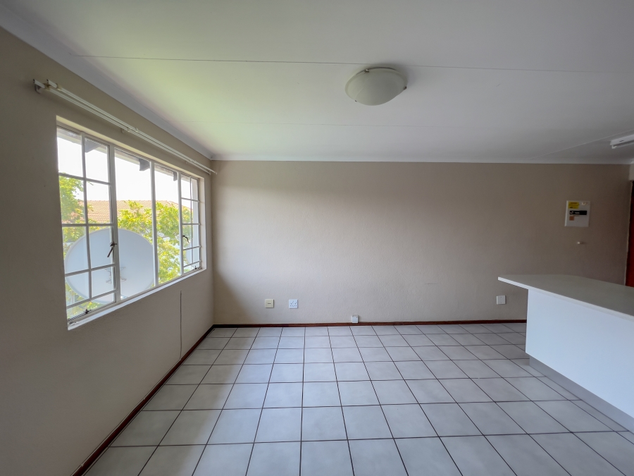 To Let 2 Bedroom Property for Rent in Groenkloof Gauteng