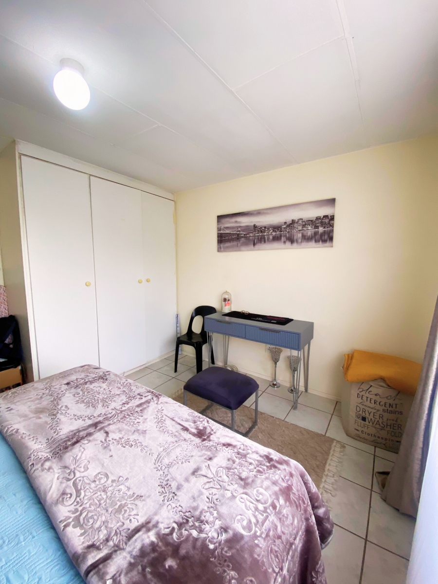 2 Bedroom Property for Sale in Vorna Valley Gauteng