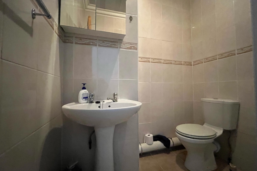 1 Bedroom Property for Sale in Hatfield Gauteng