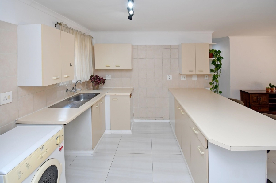 2 Bedroom Property for Sale in Bryanston Gauteng