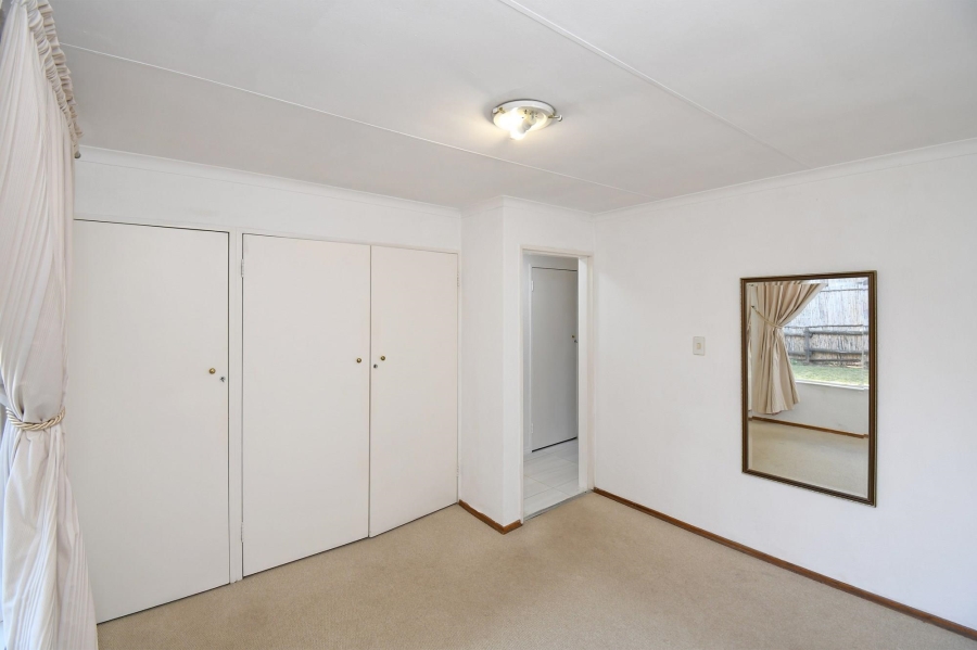 2 Bedroom Property for Sale in Bryanston Gauteng