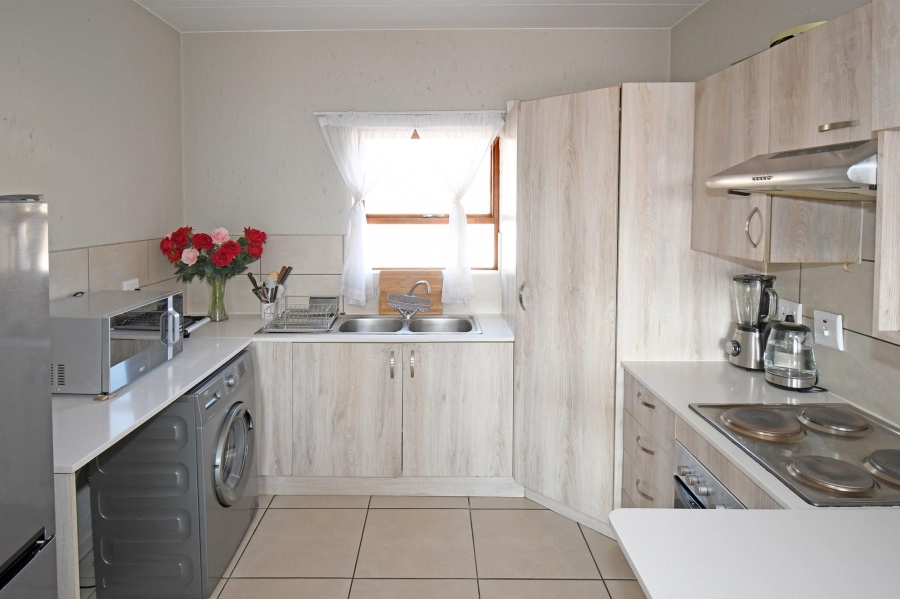 2 Bedroom Property for Sale in Douglasdale Gauteng