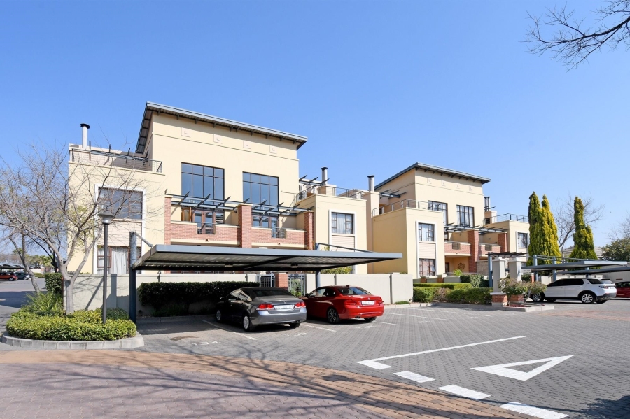 2 Bedroom Property for Sale in Douglasdale Gauteng