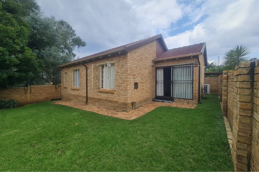 3 Bedroom Property for Sale in Honeydew Ridge Gauteng