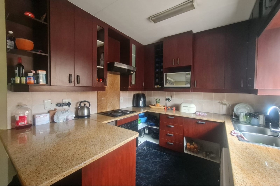 3 Bedroom Property for Sale in Honeydew Ridge Gauteng