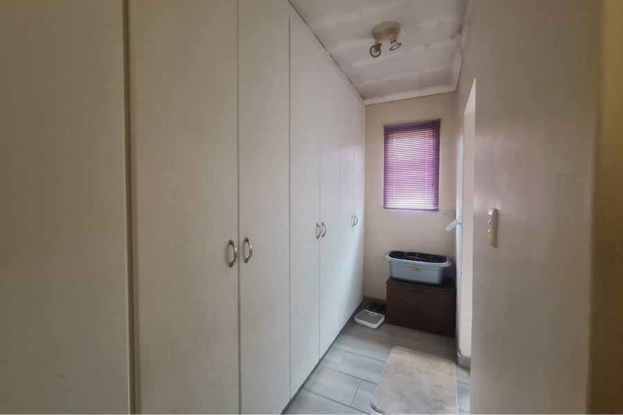 3 Bedroom Property for Sale in Honeydew Ridge Gauteng