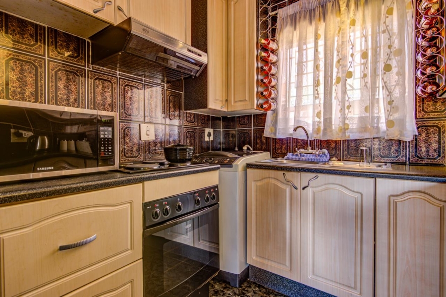 1 Bedroom Property for Sale in Norkem Park Gauteng